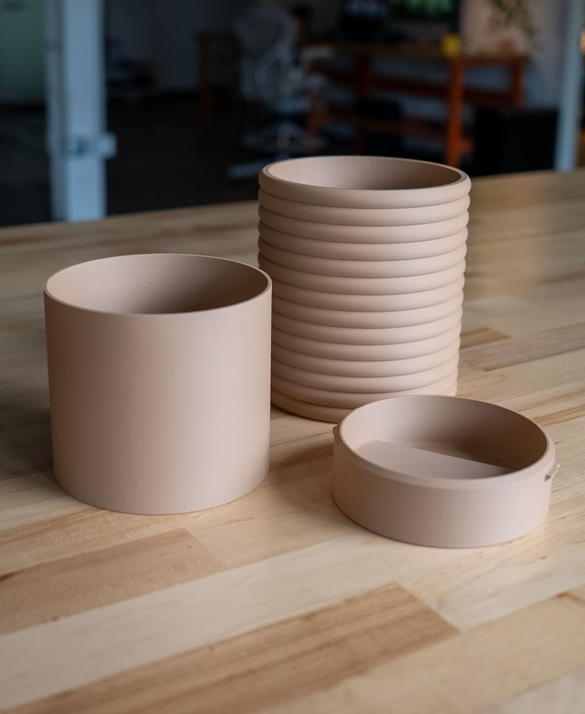 Planter with Hidden Drip Tray - Poppy 2
